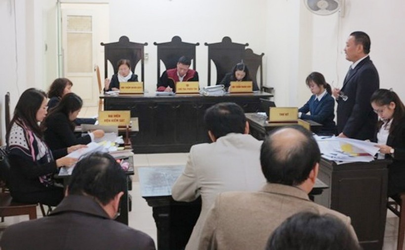 Phiên tòa xét xử vụ kiện hành chính ông Hoàng Xuân Quế đối với nguyên Bộ trưởng Bộ GD&ĐT