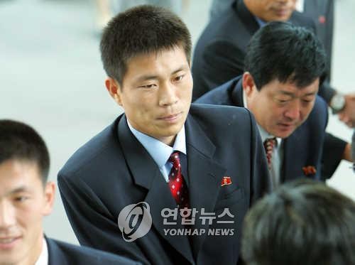 Lộ diện đối thủ Triều Tiên đáng gờm của HLV Park Hang Seo