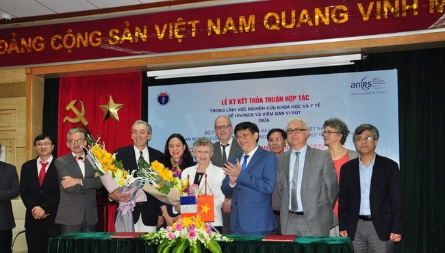 Thỏa thuận hợp tác giữa Bộ Y tế Việt Nam và ANRS mở ra nhiều cơ hội cho bệnh nhân HIV

