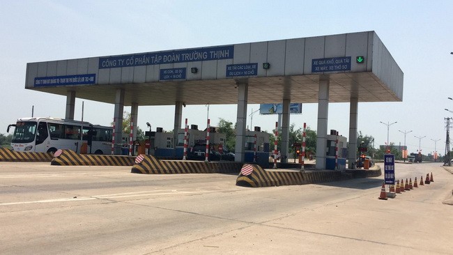 Trạm thu phí BOT đặt trên QL1A đoạn qua tỉnh Quảng Trị vừa tiến hành giảm phí cho người dân.

