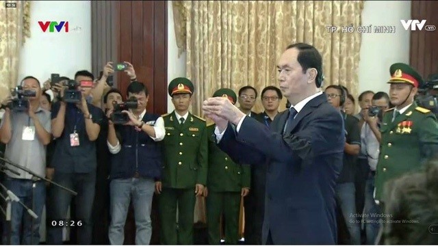Chủ tịch nước Trần Đại Quang viếng nguyên Thủ tướng.