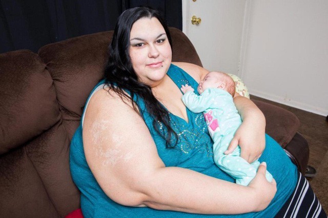 Người phụ nữ béo nhất thế giới được phát hiện mang thai, quyết giảm cân để làm mẹ