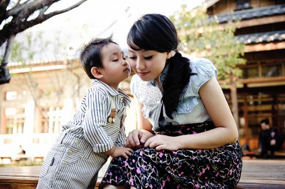Trẻ em Nhật luôn an toàn, tự lập nhờ được mẹ rèn 7 kỹ năng này từ khi lọt lòng