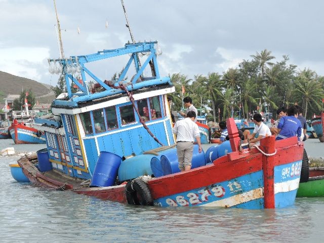 Thời gian qua, nhiều tàu cá của ngư dân Lý Sơn bị nạn khi đang tham gia khai thác hải sản.