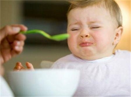 Tránh cho trẻ ăn những món ăn này sau khi cai sữa nếu không muốn con bị ốm nặng