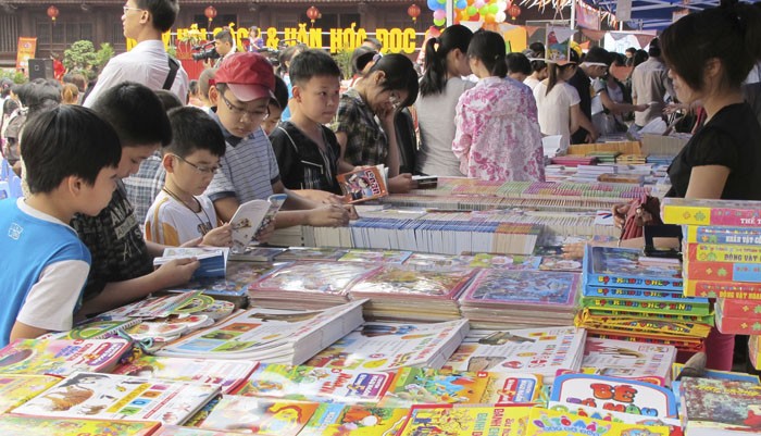 Ngày sách Việt Nam và những trăn trở về văn hóa đọc