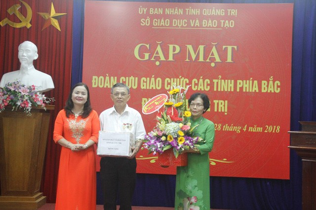 Cuộc gặp mặt xúc động của những cựu giáo viên đi B tại Quảng Trị