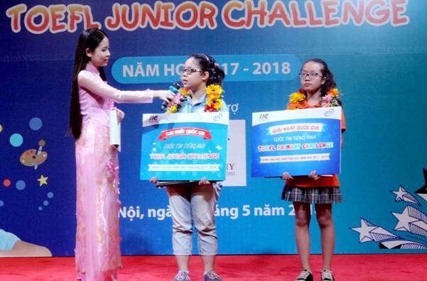 Em Trần Ngọc Mai và Phạm Ngọc Bích xuất sắc giành Giải Nhất Quốc giaTOEFL Primary Challenge và TOEFL Junior Challenge năm học 2017-2018