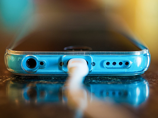 5 cách sạc pin điện thoại đúng cách để không lo bị chai pin
