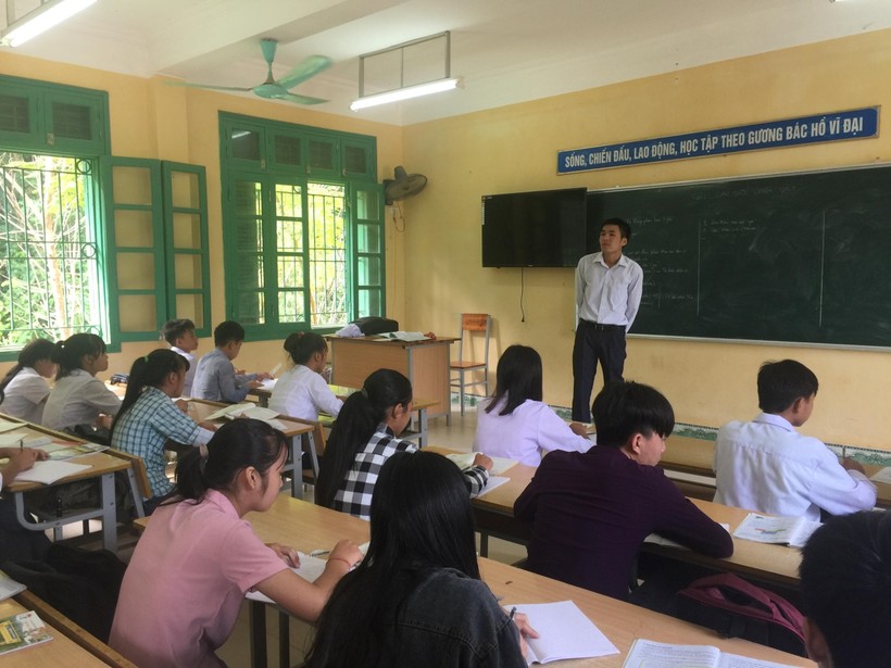 Giờ học của thầy và trò Trường THPT Lâm Bình