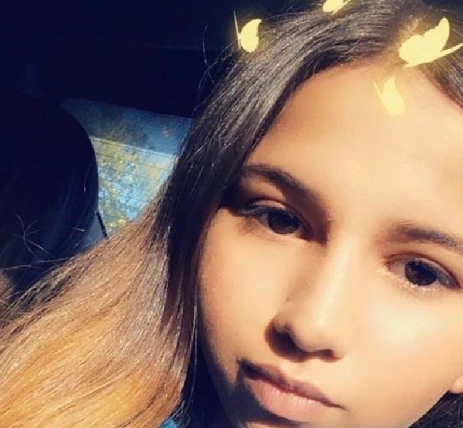 Lời kêu cứu trong tuyệt vọng của nữ sinh 14 tuổi tự tử trong phòng riêng  