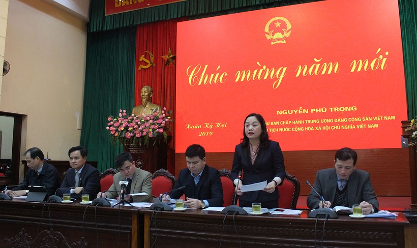 Bà Bùi Thị Thu Hiền - Phó Giám đốc Sở Văn hóa Thể thao Hà Nội thông tin tại buổi giao ban báo chí.