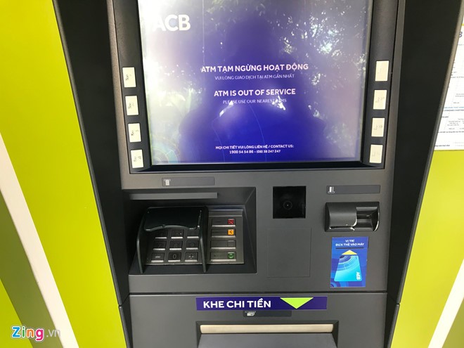 Ngày 27 Tết, có tiền cũng khó rút vì… ATM