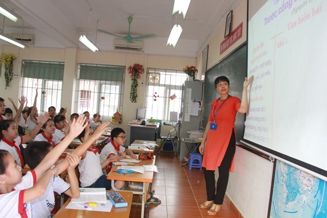 Tiết dạy ứng dụng CNTT tại lớp 5G - Trường Tiểu học Khương Mai
