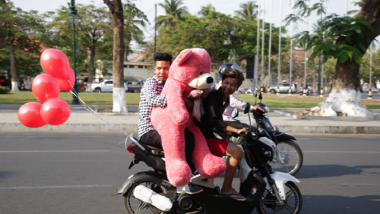 Tại sao ngành giáo dục Campuchia coi Valentine là ngày nguy hiểm?