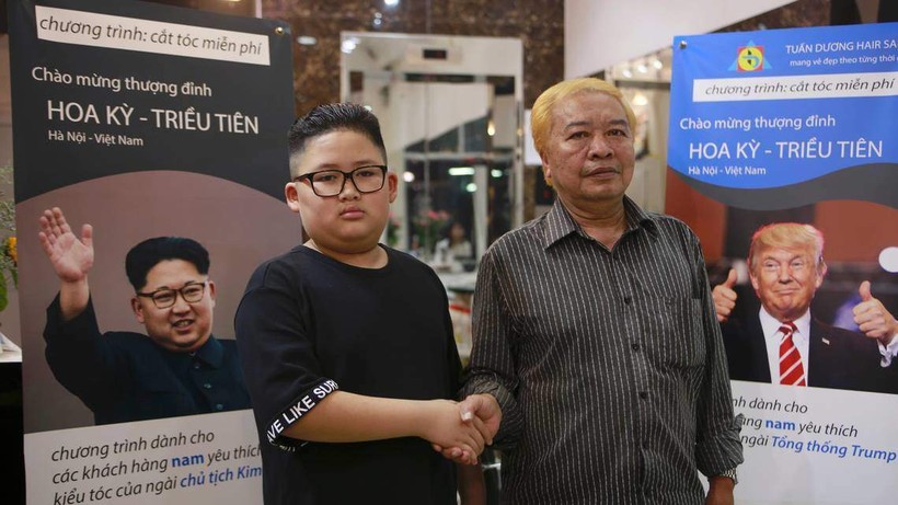 Người Hà Nội hào hứng cắt kiểu tóc giống ông Trump, Kim Jong-un