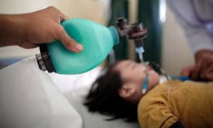 Bộ y tế Philippines đã tuyên bố bùng phát bệnh sởi ở Metro Manila và Central Luzon. Hầu hết những người bị ảnh hưởng là trẻ em, như em bé này, đang được điều trị tại một bệnh viện ở thủ đô Manila