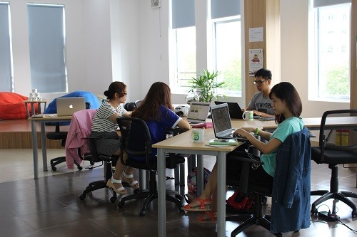 Không gian làm việc chung tại Vườn ươm doanh nghiệp Đà Nẵng DNES
