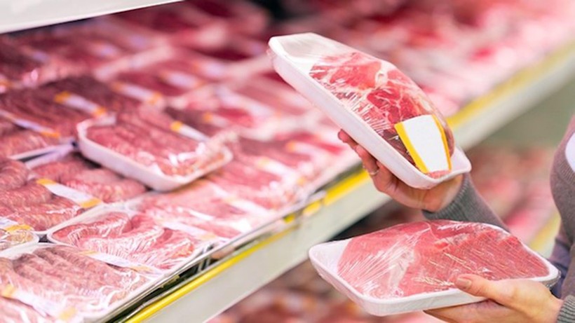 Sức mua thịt lợn tại chợ truyền thống giảm, nhưng trong các siêu thị lại tăng cao