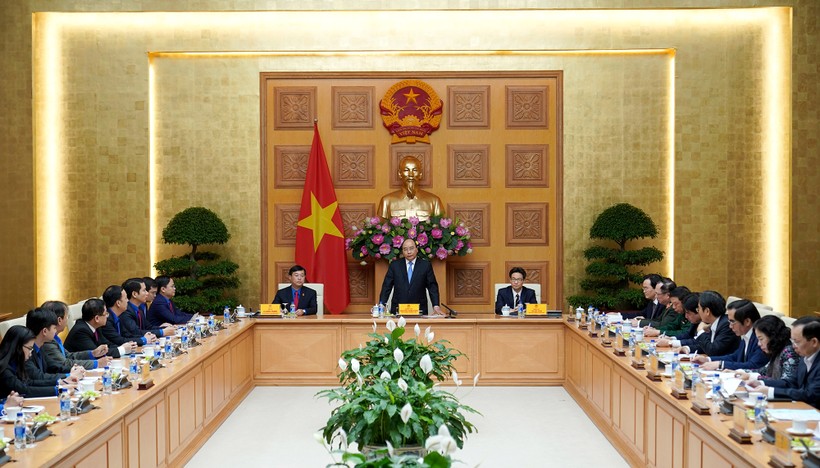 Thủ tướng Nguyễn Xuân Phúc phát biểu chủ trì buổi làm việc. Ảnh: VGP