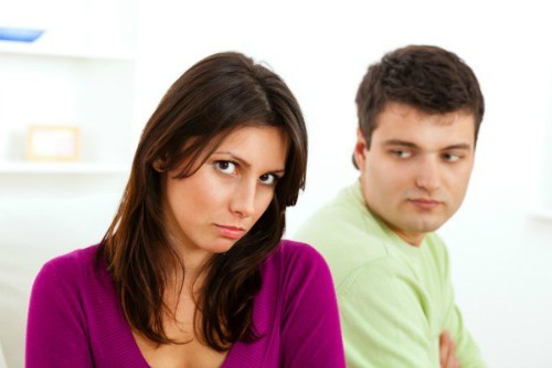 10 cách ứng xử vô tình làm tổn thương chồng mà phụ nữ không hay biết