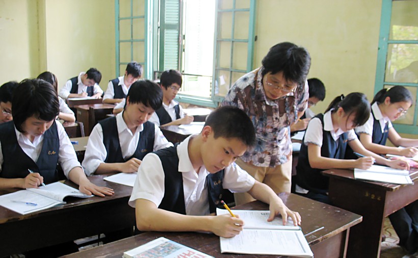 Học sinh Trường THPT Chu Văn An (Hà Nội) trong giờ Ngoại ngữ. Ảnh: Đức Chiêm