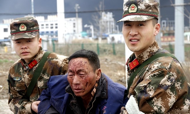 Kinh hoàng hiện trường vụ nổ nhà máy hoá chất Trung Quốc làm 800 người thương vong