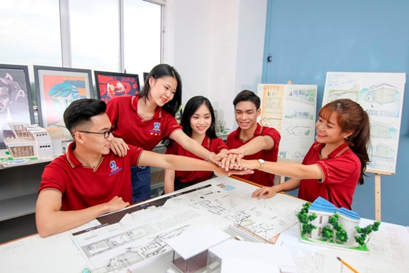 Môi trường học tập hiện đại, năng động tại ĐH Nguyễn Tất Thành chính là khởi nguồn cho những sáng tạo vô tận của các bạn sinh viên.