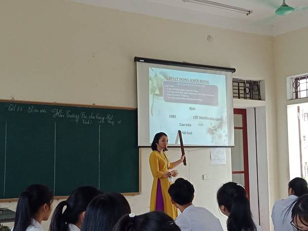 Vở kịch “Hồn trương ba, da hàng thịt” và không gian lớp học mở tại trường THPT Đồng Lộc
