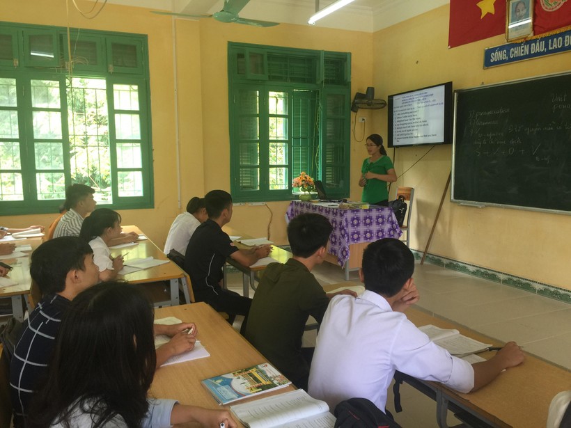 Giờ  học của HS Trường THPT Lâm Bình (huyện Lâm Bình, tỉnh              Tuyên Quang). Ảnh: Gia Hân
