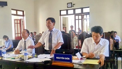 12 giáo viên ở Phú Yên được bồi thường tiền lương và bảo hiểm