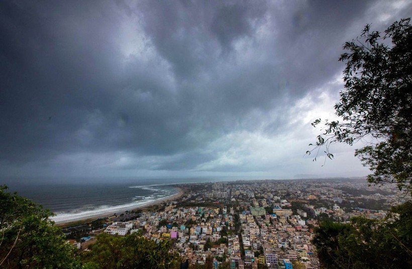 Ấn Độ sẽ sơ tán 800.000 người dân do bão Fani.