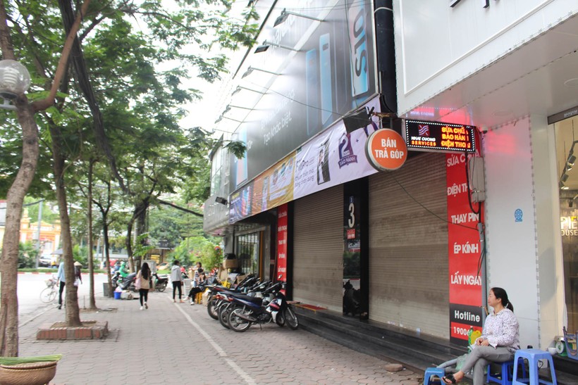 Cửa hàng Nhật Cường Mobile tại số 3 Xuân Thủy, quận Cầu Giấy, TP Hà Nội đóng cửa chiều 9/5