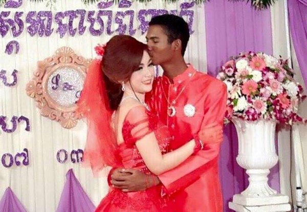 Bất ngờ những đứa con cực dễ thương của cặp đôi "chồng cú vợ tiên" nổi tiếng châu Á 
