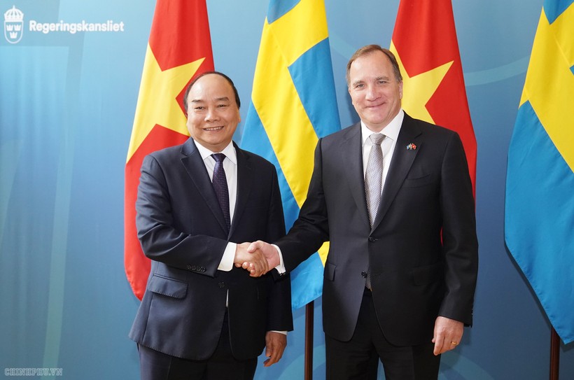 Thủ tướng Nguyễn Xuân Phúc và Thủ tướng Thụy Điển Stefan Lofven. Ảnh VGP