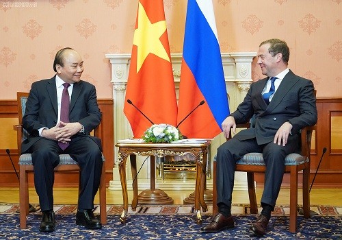 Thủ tướng Nguyễn Xuân Phúc và Thủ tướng Nga Dmitry Medvedev - Ảnh: VGP