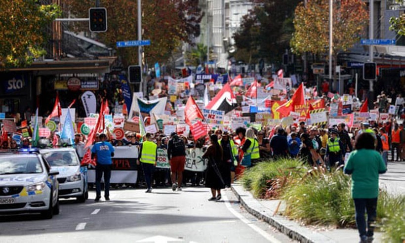 Hơn 50.000 GV New Zealand đình công vì mức lương thấp và áp lực công việc cao