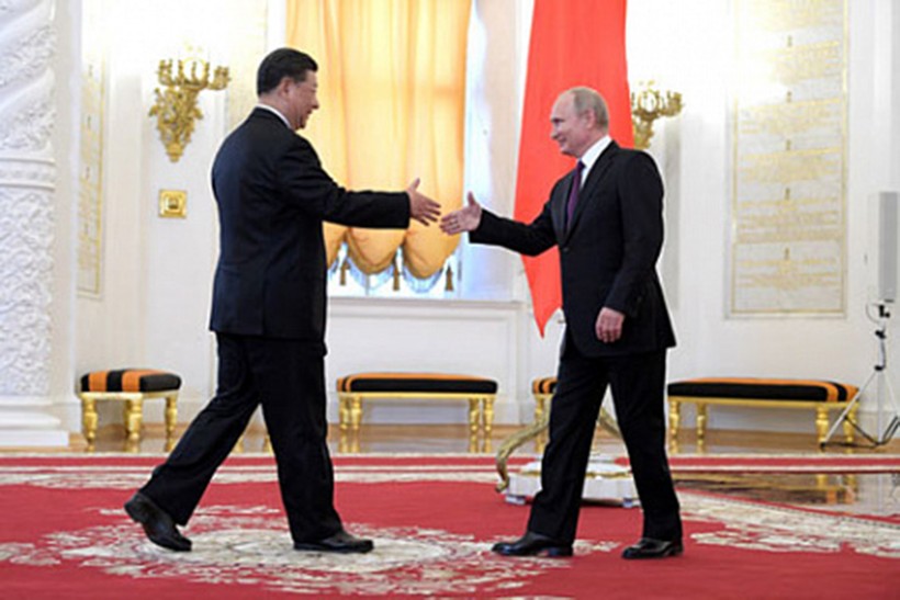 Tổng thống Nga V.Putin tiếp Chủ tịch Trung Quốc Tập Cận Bình tại Điện Kremlin.	Ảnh: Kremlin.ru