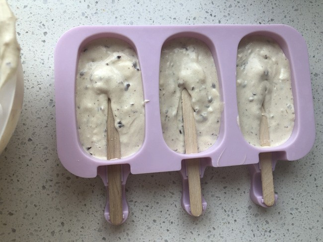 Cách làm kem mát lạnh, thơm ngon không cần máy, cho cả nhà ăn suốt mùa hè