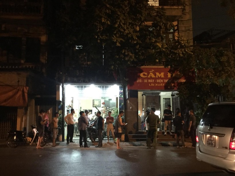 Hé lộ nguyên nhân khiến nam thanh niên khống chế bà chủ tiệm cầm đồ ở Hà Nội