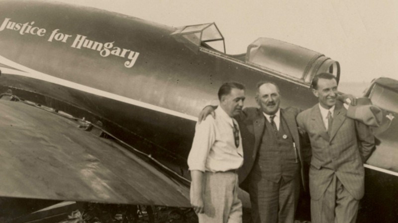 Chuyến bay tiên phong vì "Công lý cho Hungary"
