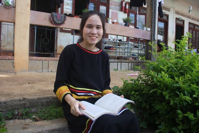 Gia Lai: Nữ sinh mồ côi người Jrai nuôi ước mơ trở thành Công an