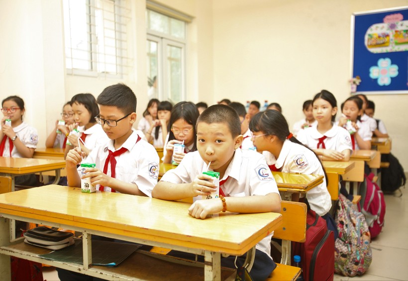 “Nạn” thiếu vi chất dinh dưỡng và tầm quan trọng của sữa học đường