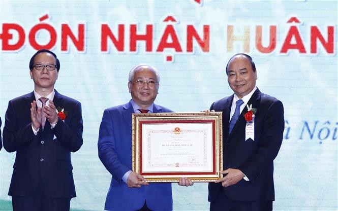 Thủ tướng Nguyễn Xuân Phúc dự Lễ kỷ niệm 50 năm xây dựng và Phát triển Bệnh viện nhi Trung ương