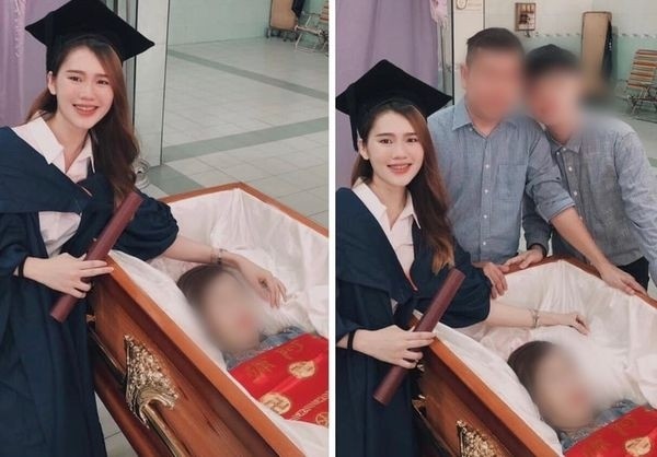 Xót xa nữ sinh mặc áo cử nhân chụp ảnh tốt nghiệp cạnh người mẹ mới qua đời