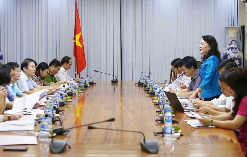 Thứ trưởng Nguyễn Thị Nghĩa phát biểu tại buổi làm việc với tỉnh Quảng Bình