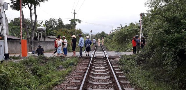 Trong vòng chưa đầy 1 tuần, tại huyện Tuyên Hóa đã xảy ra 2 vụ tai nạn tàu hỏa.