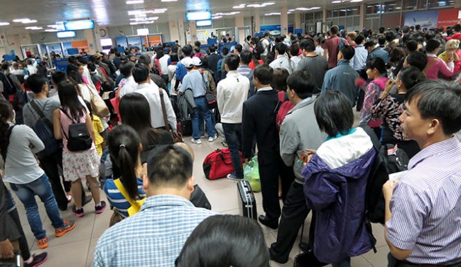 Sân bay Tân Sơn Nhất đang quá tải nghiêm trọng