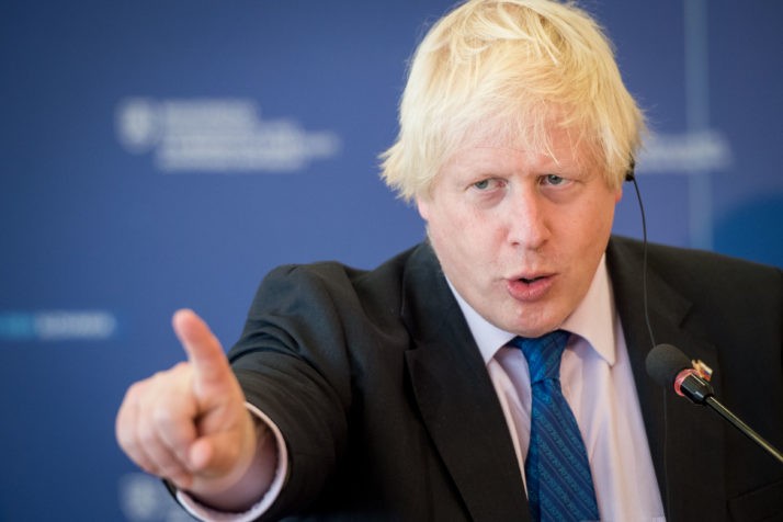 Cuộc đấu trí giữa Boris Johnson và EU