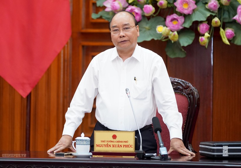 Thủ tướng Nguyễn Xuân Phúc phát biểu tại buổi họp. Ảnh: VGP/Quang Hiếu